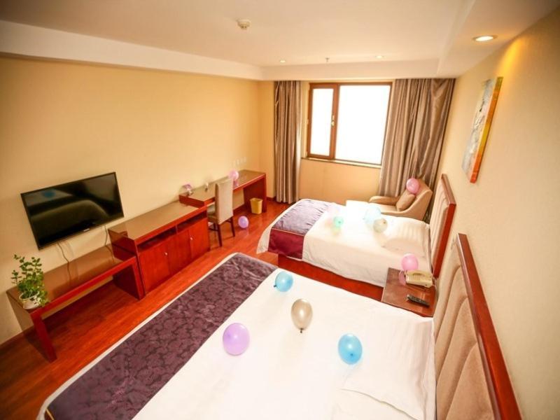 Greentree Inn Shandong Qingdao Wuyishan Road Jiashike Shopping Center Business Hotel Buitenkant foto