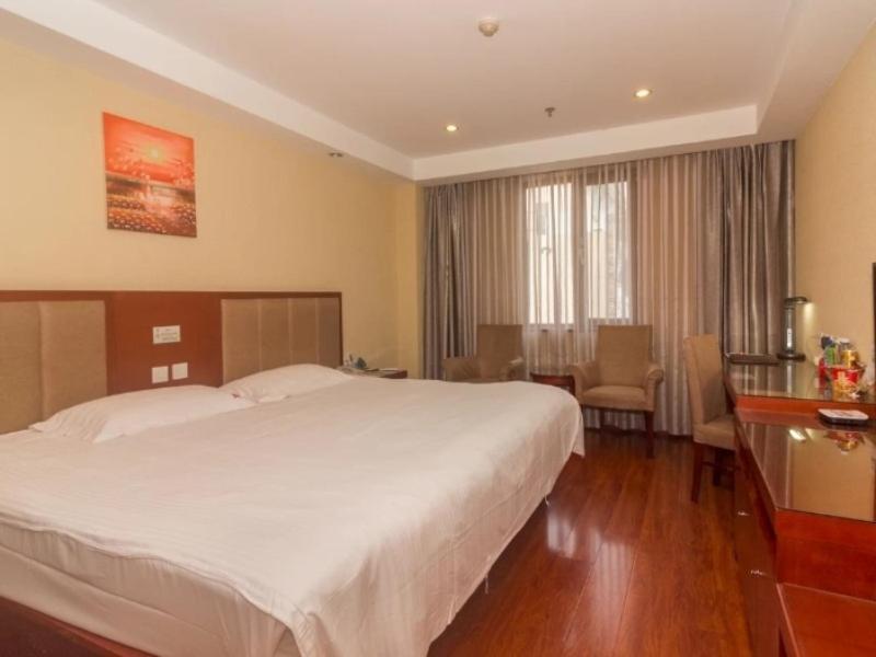 Greentree Inn Shandong Qingdao Wuyishan Road Jiashike Shopping Center Business Hotel Buitenkant foto
