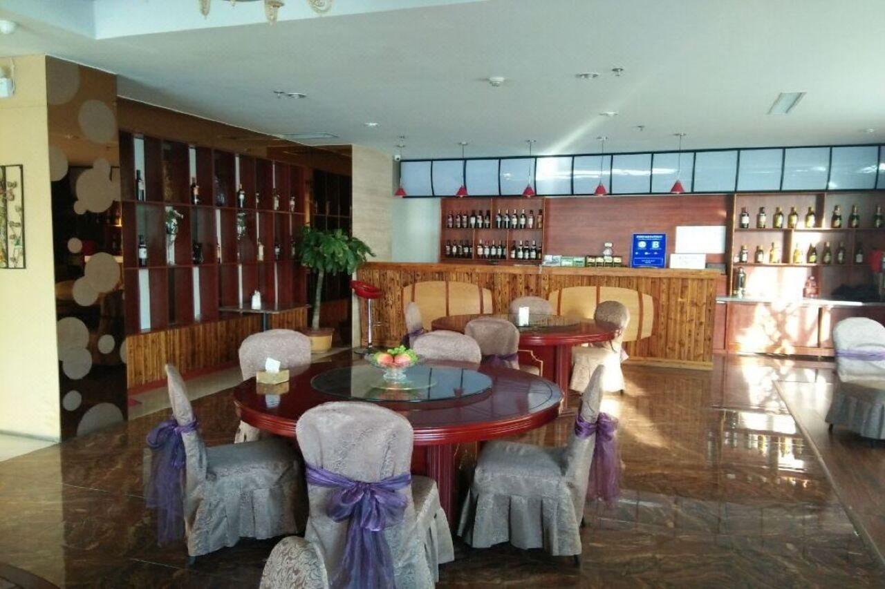 Greentree Inn Shandong Qingdao Wuyishan Road Jiashike Shopping Center Business Hotel Buitenkant foto