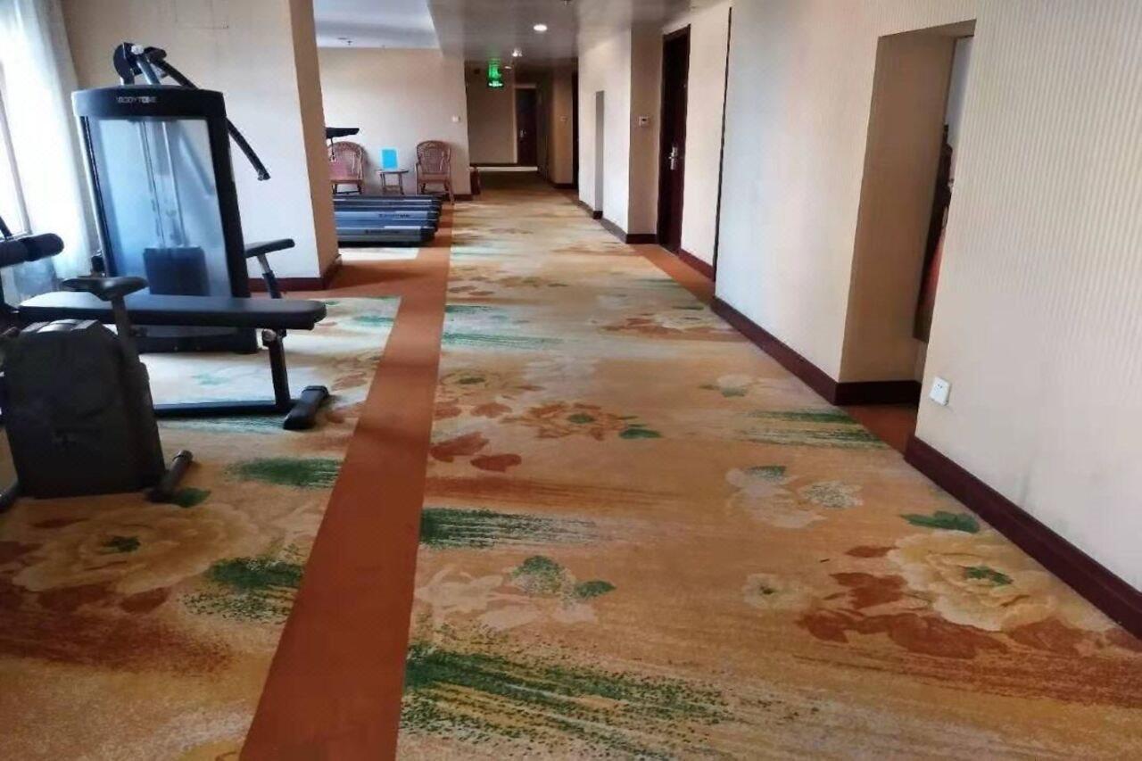Greentree Inn Shandong Qingdao Wuyishan Road Jiashike Shopping Center Business Hotel Buitenkant foto