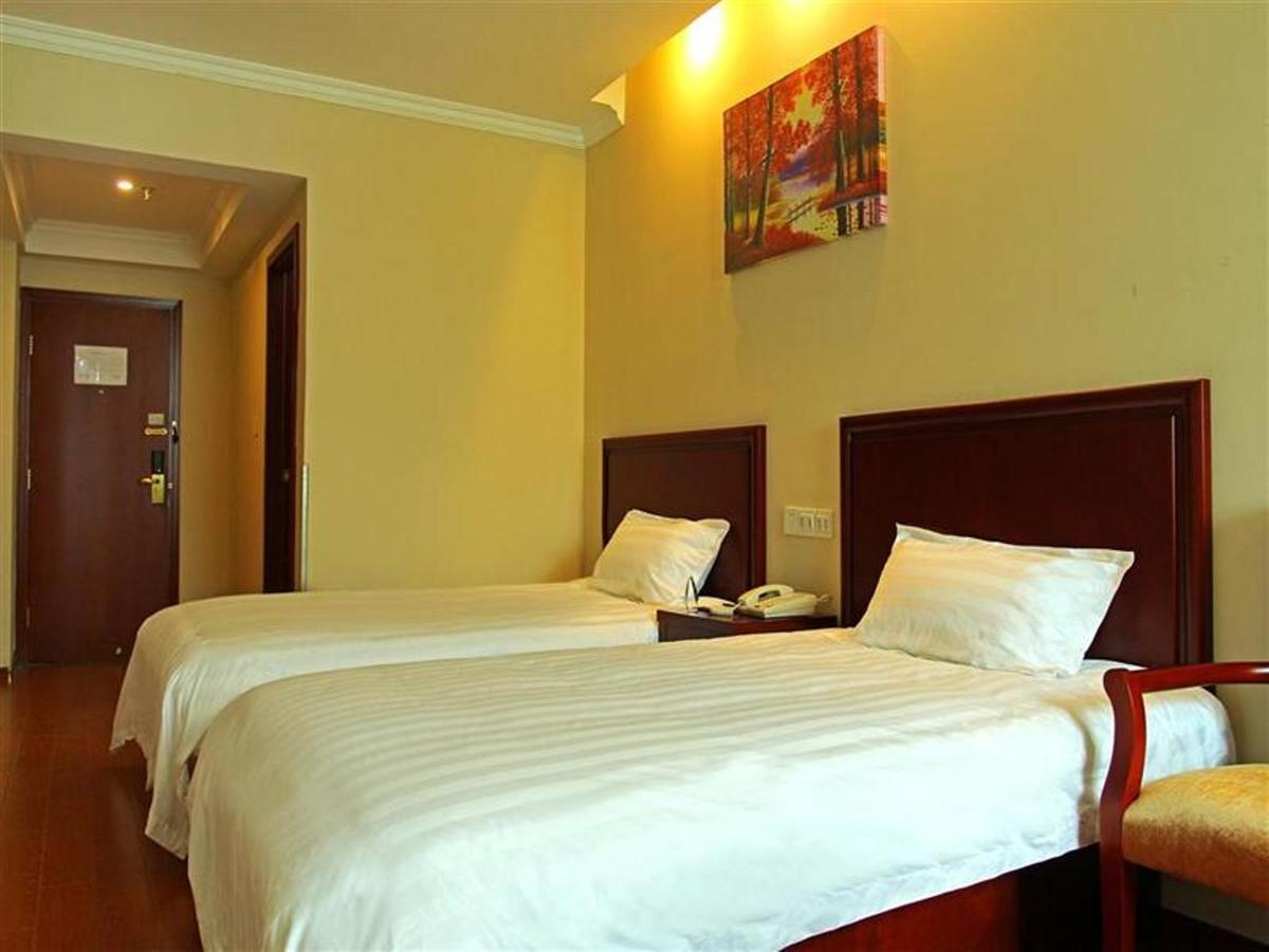 Greentree Inn Shandong Qingdao Wuyishan Road Jiashike Shopping Center Business Hotel Buitenkant foto