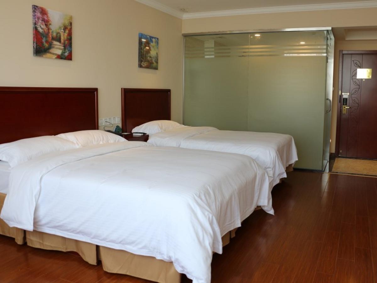 Greentree Inn Shandong Qingdao Wuyishan Road Jiashike Shopping Center Business Hotel Buitenkant foto